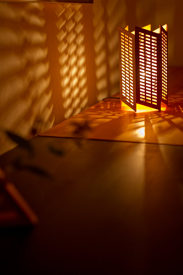 Kinoakari: Desk Lamp - Toile TOI-23