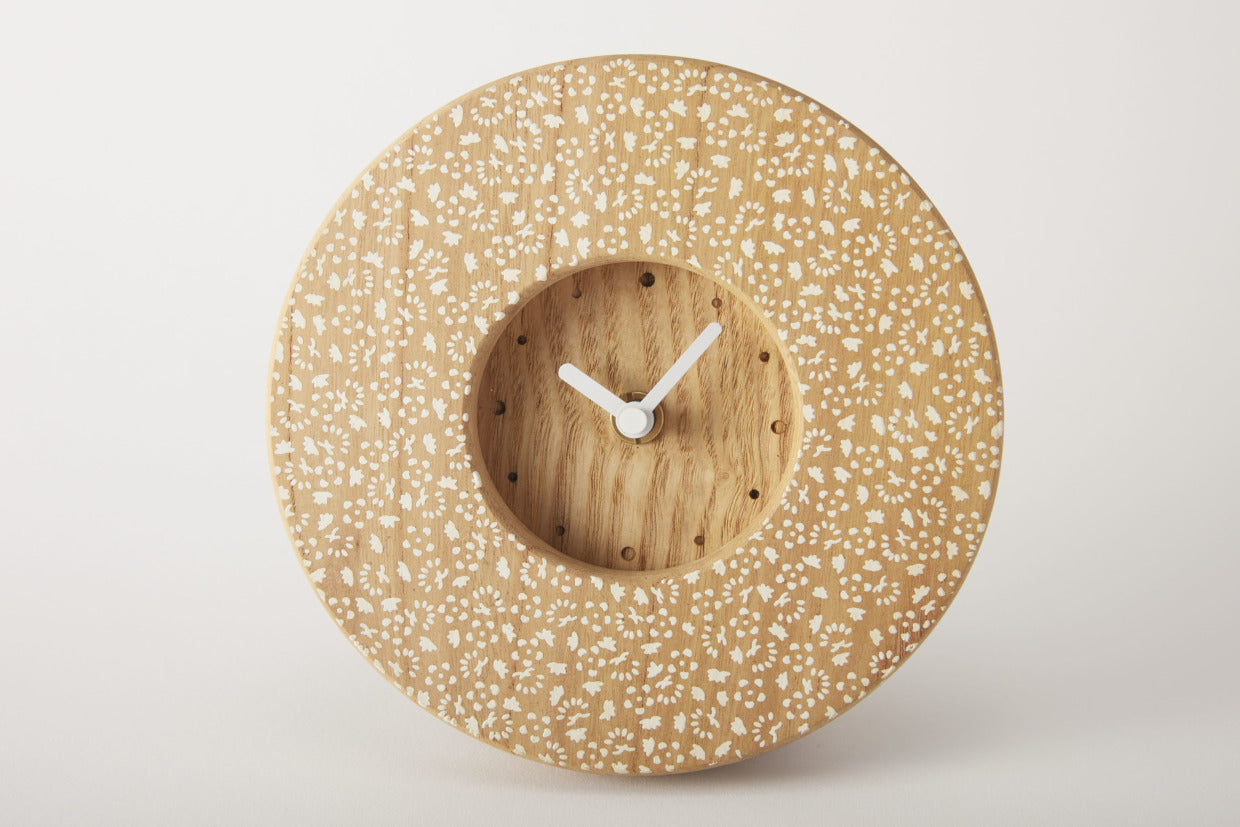 Tomita Sen Kogei: Komon Wood Clock (Kobana / Dragonflies and Butterflies)