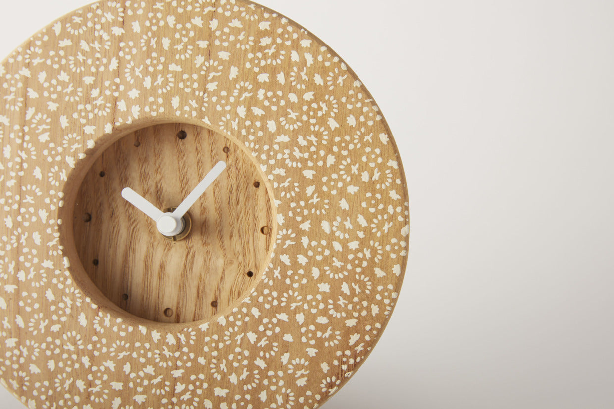 Tomita Sen Kogei: Komon Wood Clock (Kobana / Pine, Bamboo &amp; Plum)