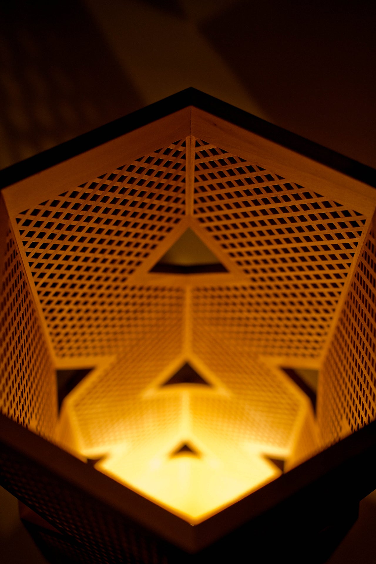 Kinoakari: Floor Lamp - Wave WEV-91