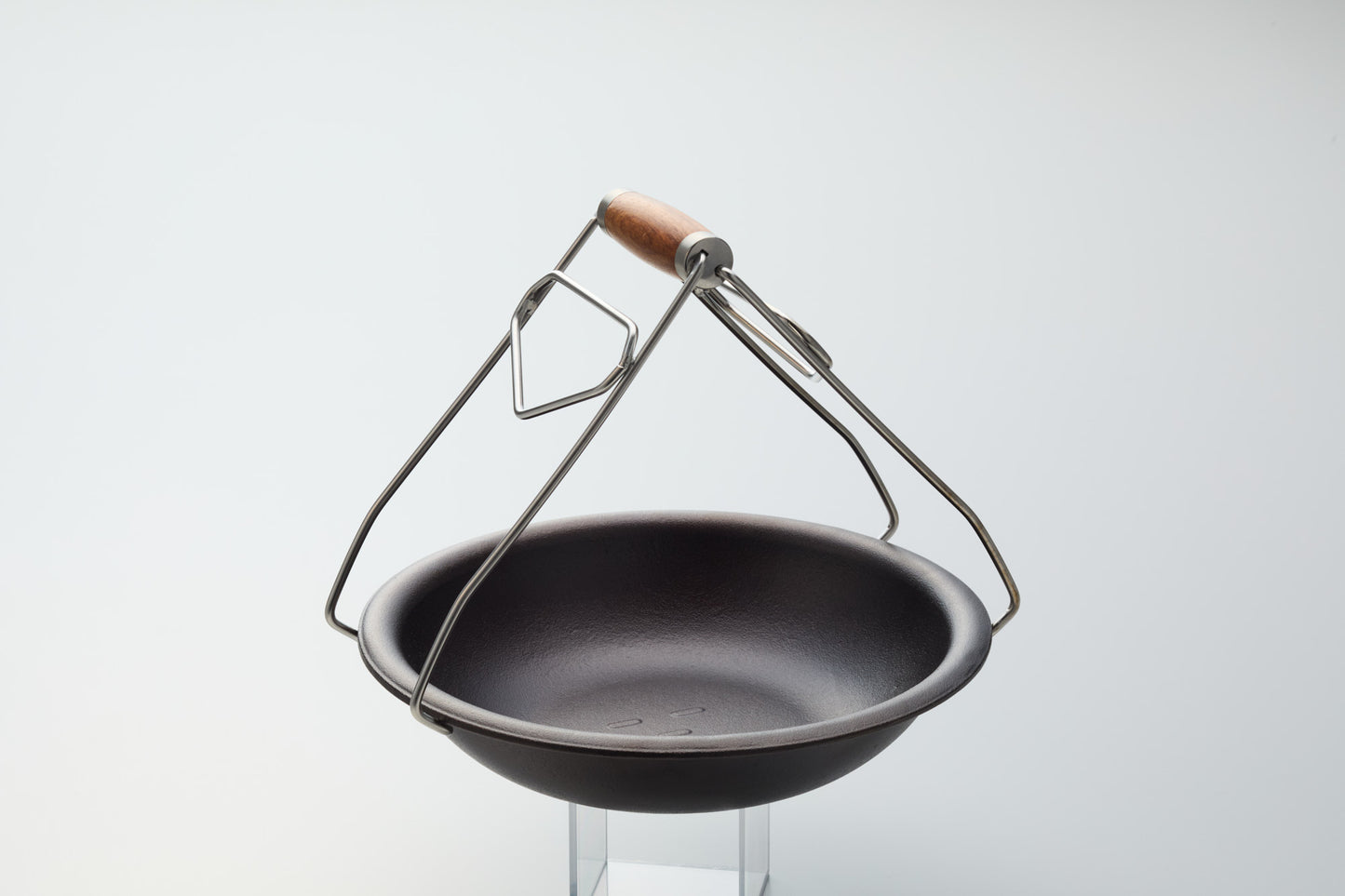 Yamaco: TANZO5 Forged Iron Bowl with Glass Lid